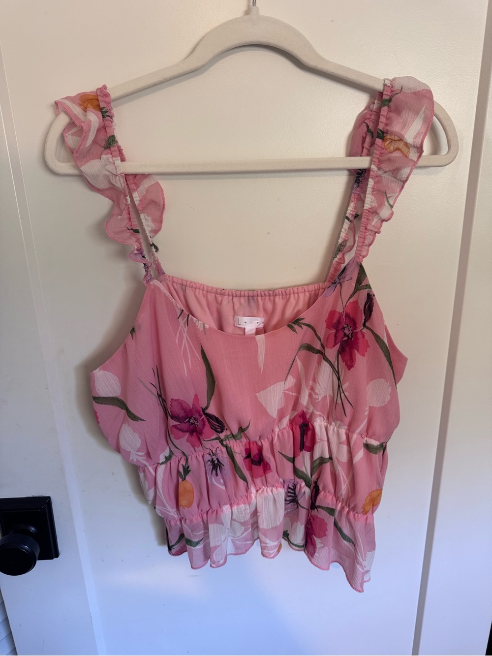 Leith Pink Floral Ruffle Strap Crop Top